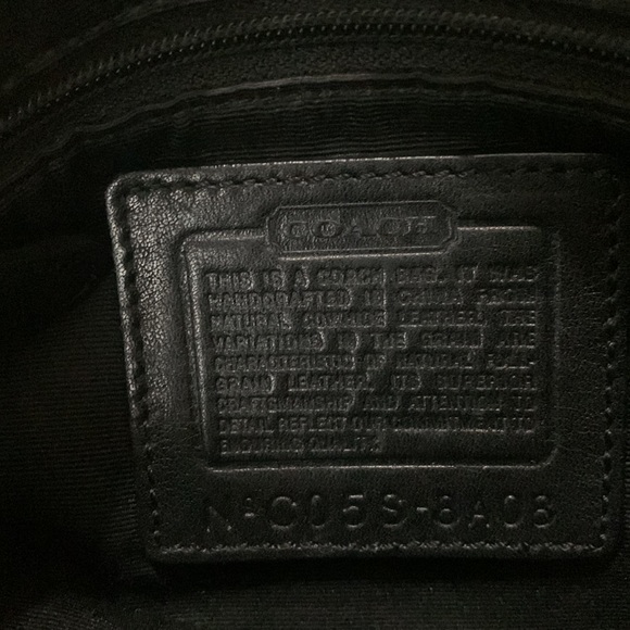 ๐Coach Hampton Small Soho Crossbody Purse Buckle Flap๐ - Picture 4 of 4